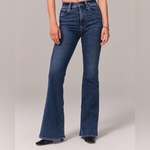 Abercrombie & Fitch Curve Love Ultra High Rise Flare Jeans NWT 34 18L Long
